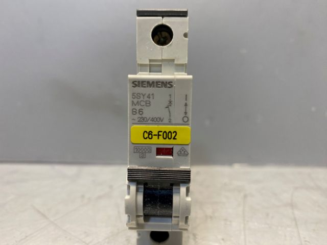 4x Siemens Leistungsschutzschalter 5SY41, 230/400V, 10kA, 1-polig, B, 6A / 5SY4106-6 / 0612548