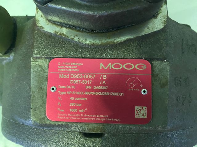 MOOG RKP45 Konstantpumpe D953-0054 / HP-R18XX-RKP045KM28B1Z00DS1