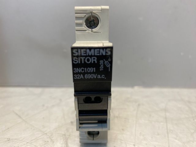 10x Siemens SITOR Sicherungslasttrennschalter 3NC1091 / 0612014