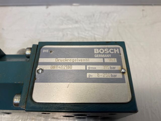 BOSCH Druckregelventil / 0 811 402 180